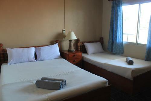 Hostal Baan Talay Guesthouse