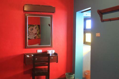 Hostal Baan Talay Guesthouse