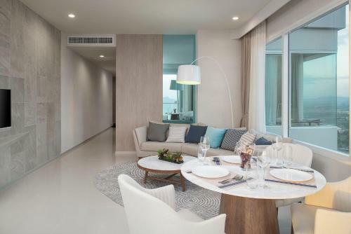 Hotel White Sand Beach Residences Pattaya