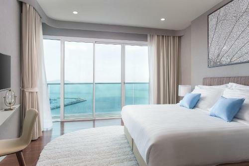 Hotel White Sand Beach Residences Pattaya