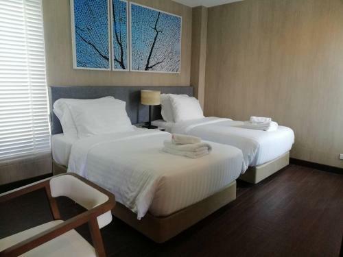 Luxury Villa Private Pool Beach In Movenpick Resort Pattaya