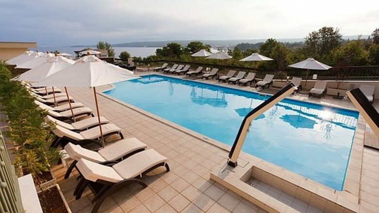 Hotel Blue Waves Resort