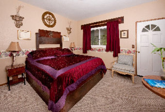 Hotel Lokahi Lodge