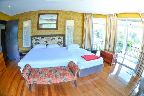 Tamnak Beach House