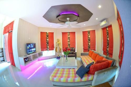 Tamnak Beach House