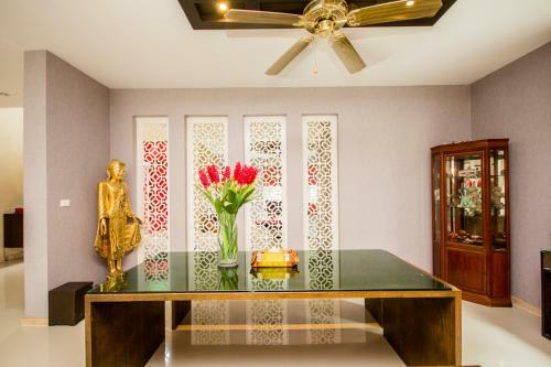 Tamnak Beach House