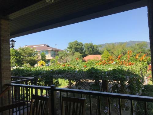 Hostal V&k Baansuankaew Resort