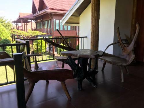 Hostal V&k Baansuankaew Resort
