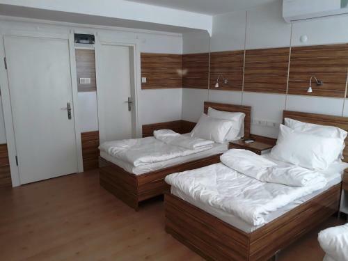 Dilmac Hotel