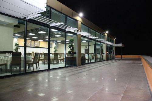 Emsa Palace Hotel