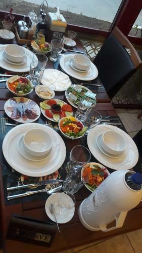 Emsa Palace Hotel