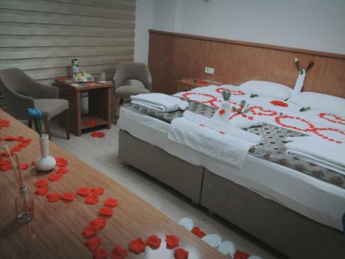 Umur Hotel