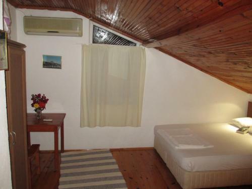 Onur Pension