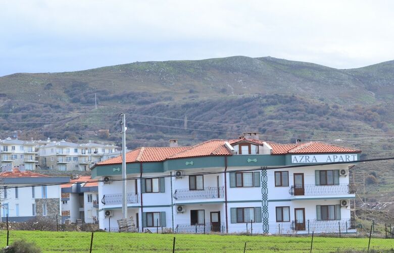 Azra Apart