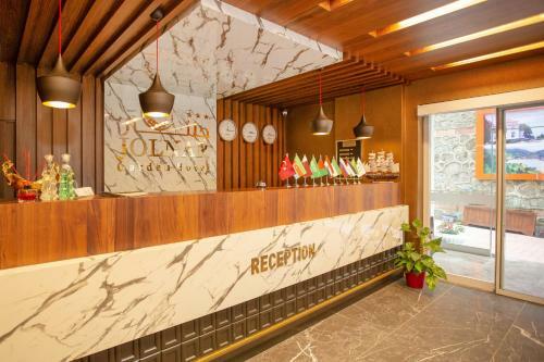 Jolnar Garden Hotel