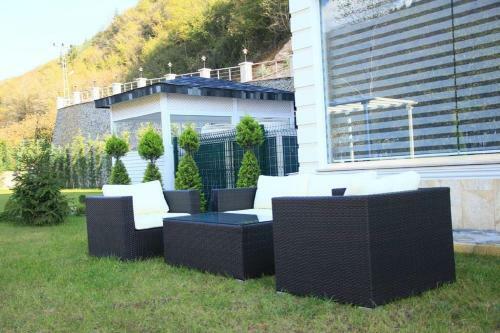 Jolnar Garden Hotel