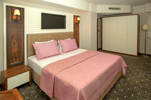 Jolnar Garden Hotel