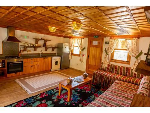 Kingfisher Cottage