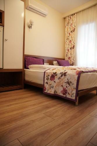 Bed & Breakfast Marina Hotel