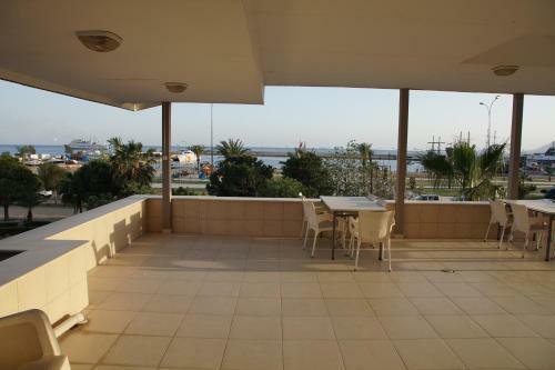 Bed & Breakfast Marina Hotel