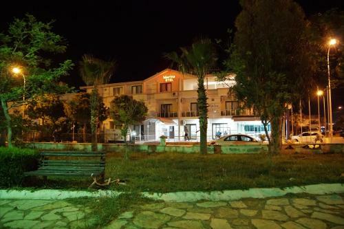 Bed & Breakfast Marina Hotel