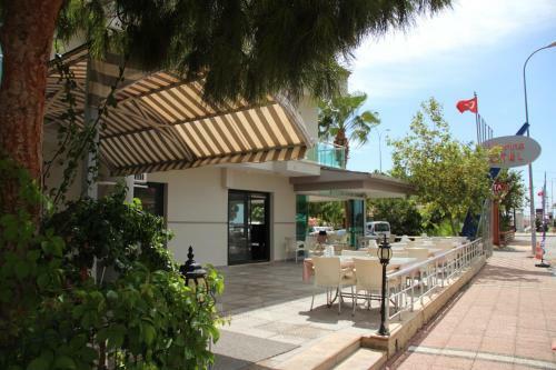 Bed & Breakfast Marina Hotel