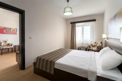 Troas Beach Hotel