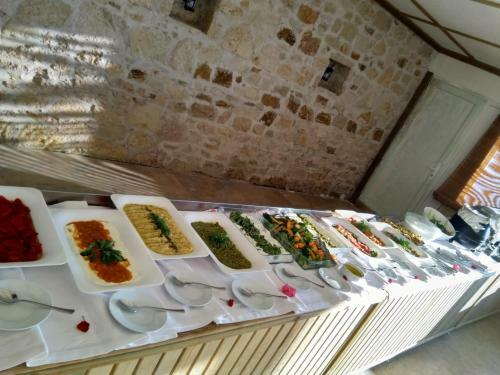 Troas Beach Hotel