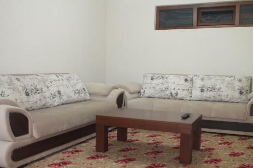 Apartamento Kurtar Suites-1