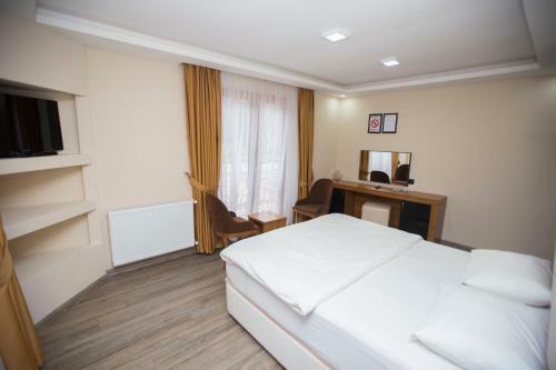 Yayla Hotel