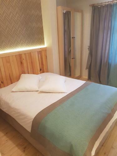Sis Hotel