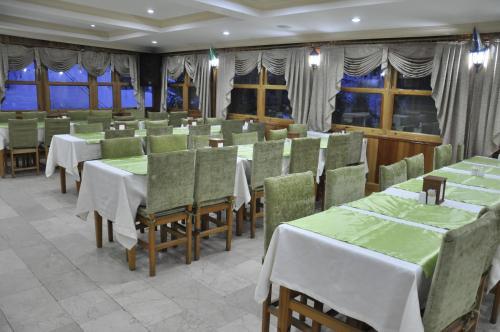 Sis Hotel