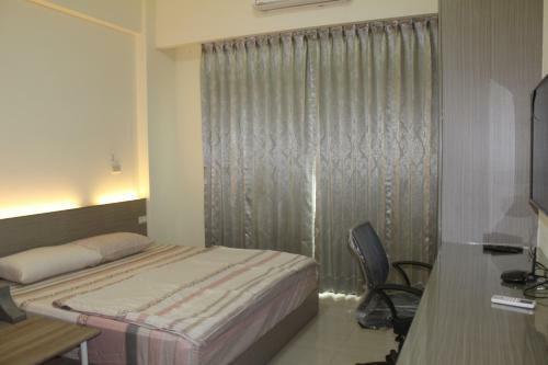 Hostal Emerald Diamond Building 1
