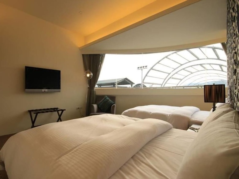 Mountain Fish Water Hotel