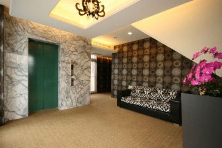 Mountain Fish Water Hotel