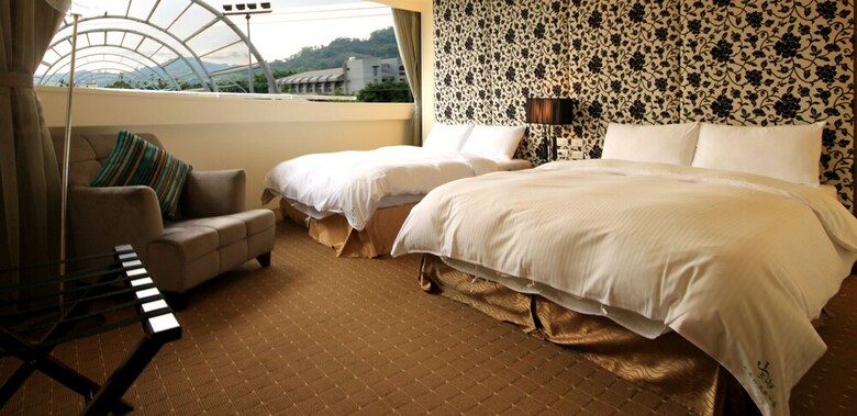 Mountain Fish Water Hotel