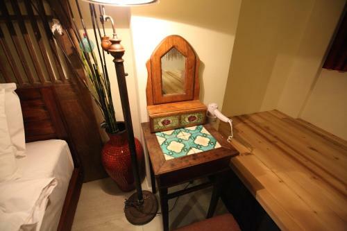 Cenacle B & B