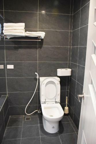 Xinghai Homestay II