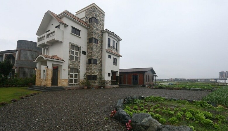 Agroturismo Aurora Castle