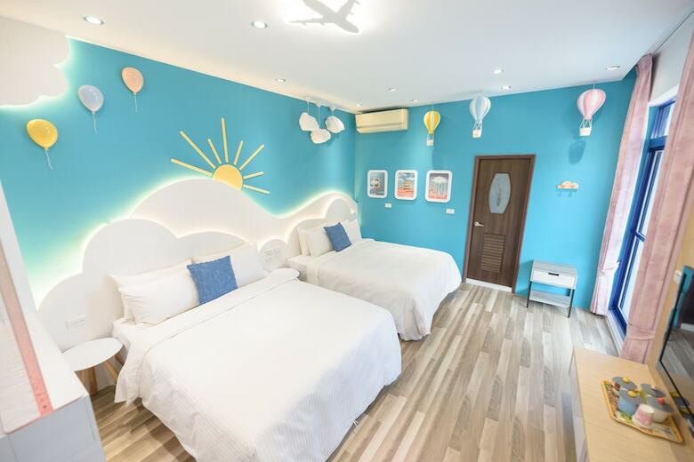 Bed & Breakfast Summer Blue Sky