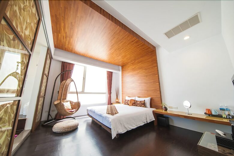 Hostal Hi One One