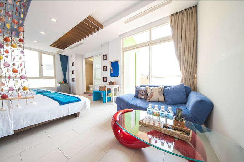 Hostal Hi One One