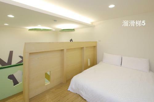 Happiness Yes Hostel