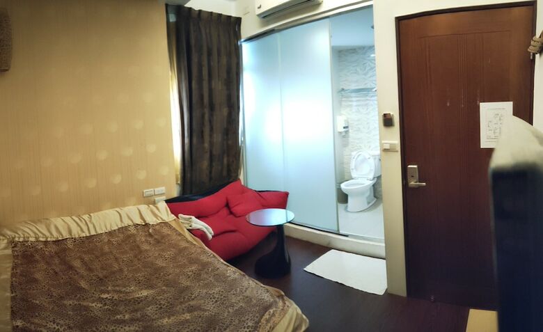 Hostal Come And Play Guesthouse
