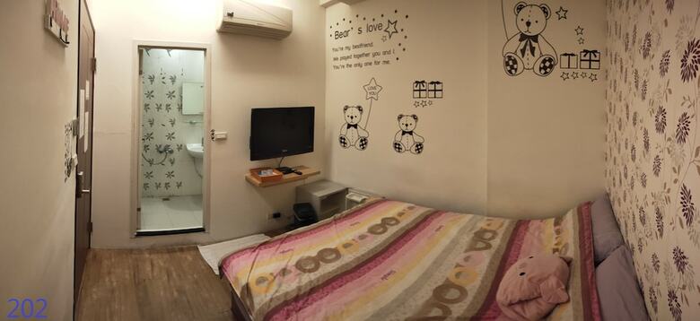 Hostal Come And Play Guesthouse