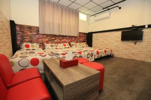 Luodong Loft House