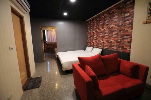 Luodong Loft House