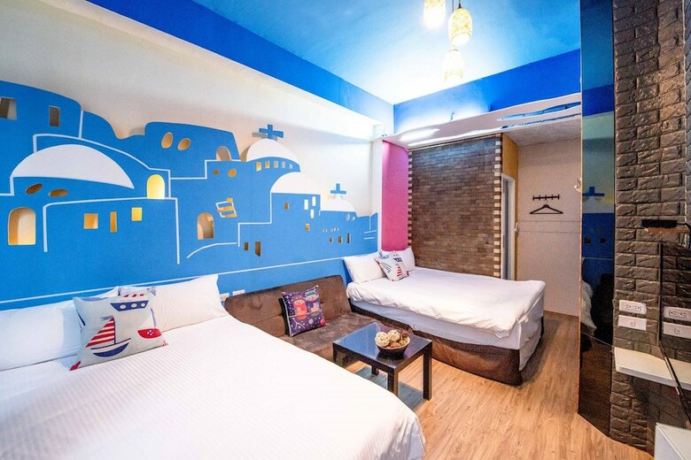 Hotel Treasure House