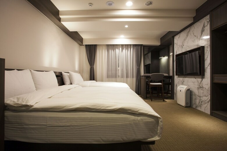 Dream Mansion Hotel