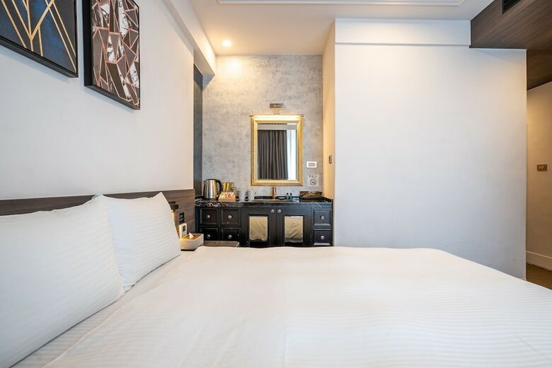 Dream Mansion Hotel